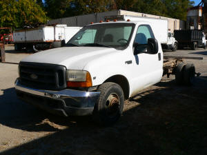 1035, 1999 Ford F350 with engine problem