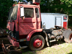 VOLVO F7 truck for parts