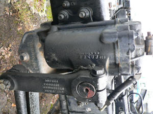 951, International CF500 TRW steering gear box