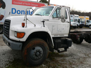 994, Ford F800 with engine problem