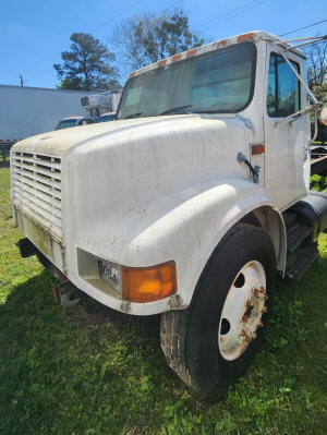 A084, International 4700 truck for sale