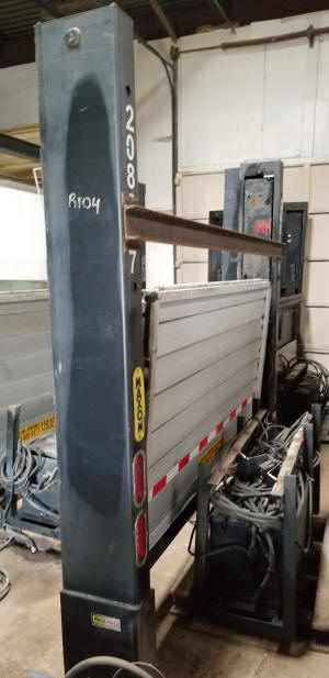R104, Maxon BMRAW liftgate for sale